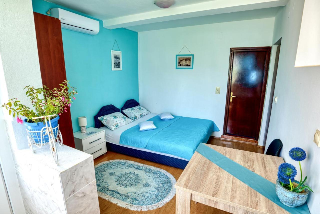 Apartments Suster Bar Luaran gambar