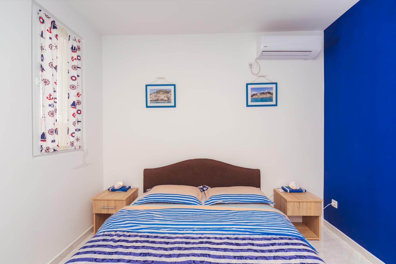 Apartments Suster Bar Luaran gambar